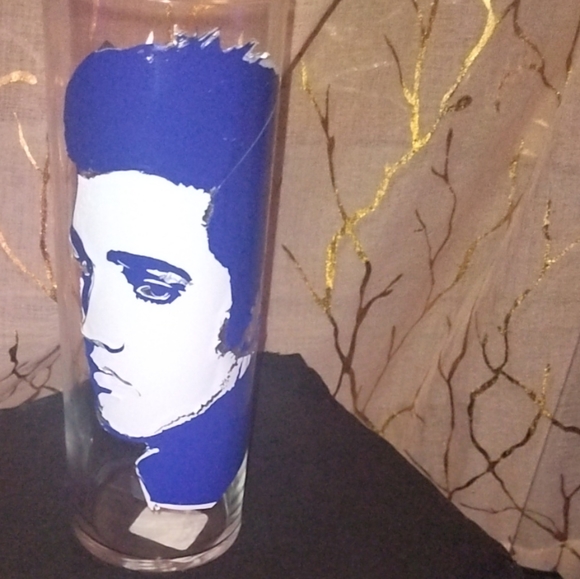 Blue BluevVector-ized glass vase - Picture 5 of 6